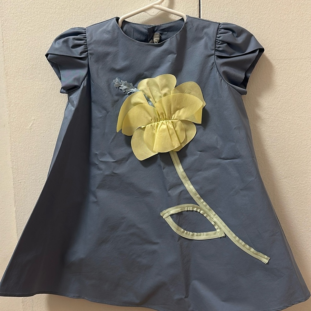 Brand NWT new with tags blue Il Gufo dress with floral embroidery 2T